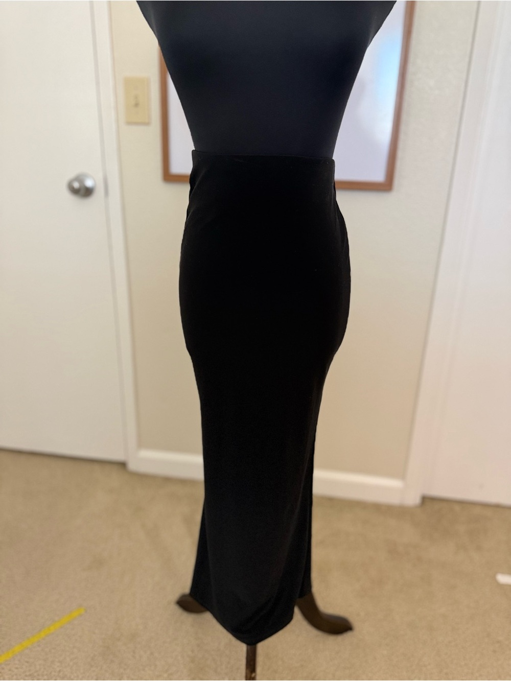 Babaton Black Maxi Skirt - Sleek High-Rise Silhouette
